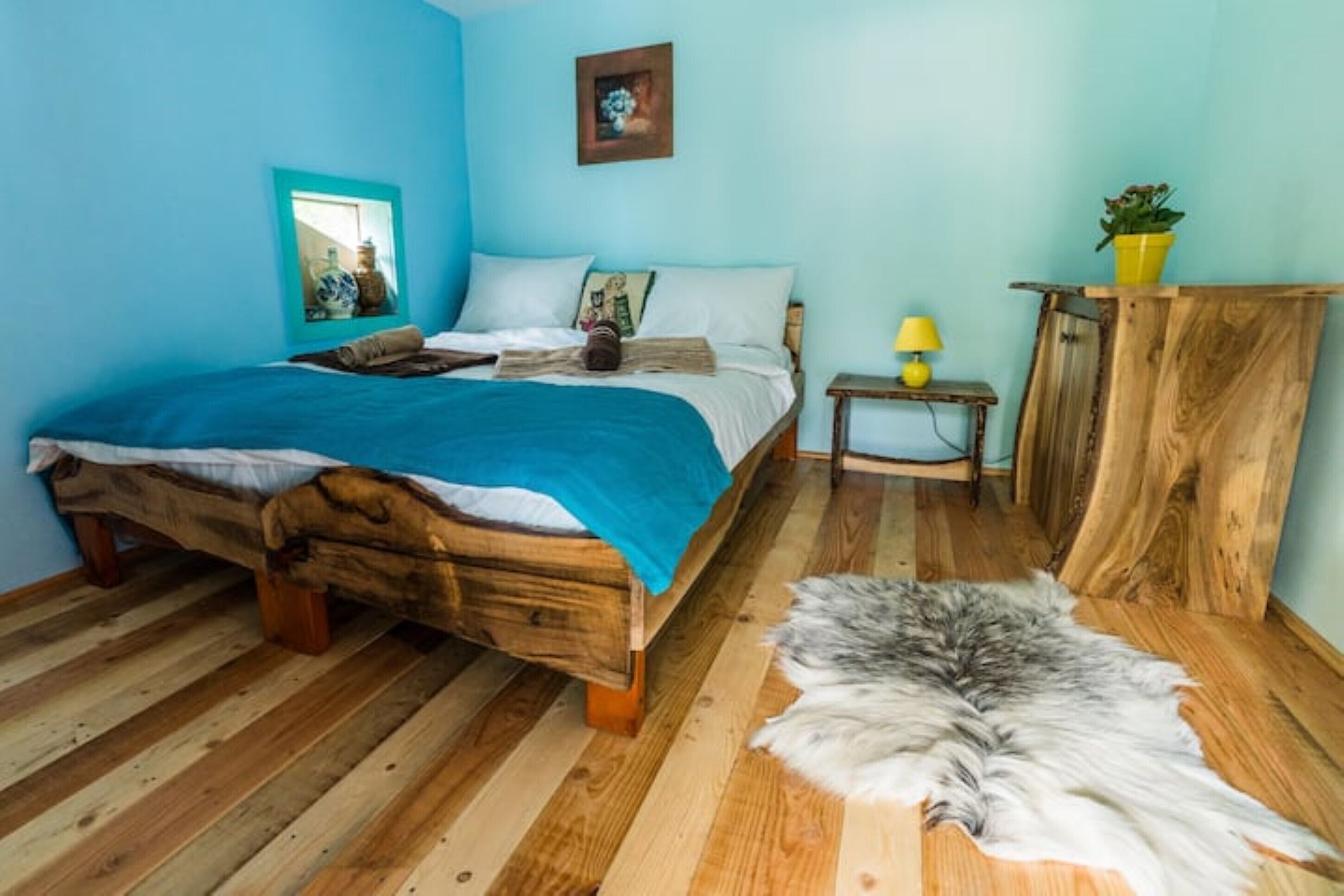 3 多间卧室、免费 WiFi、床单