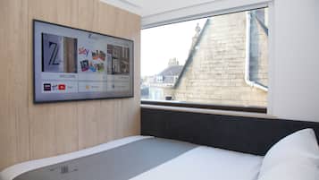 Queen Room Accessible