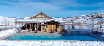 Ski-In/Ski-Out Granby Ranch Retreat: Pool Access!