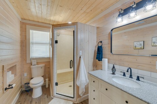 4 Mi to Whitney Lake: Home on 30 Acres!