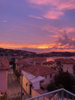 View from property - A 10 Minutes de la Plage, Charmant Appartement vue mer à Villefranche sur mer (Villefranche-sur-Mer)