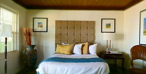 Desk, free WiFi, bed sheets - STERLING GARDENS HOTEL (Las Vegas)