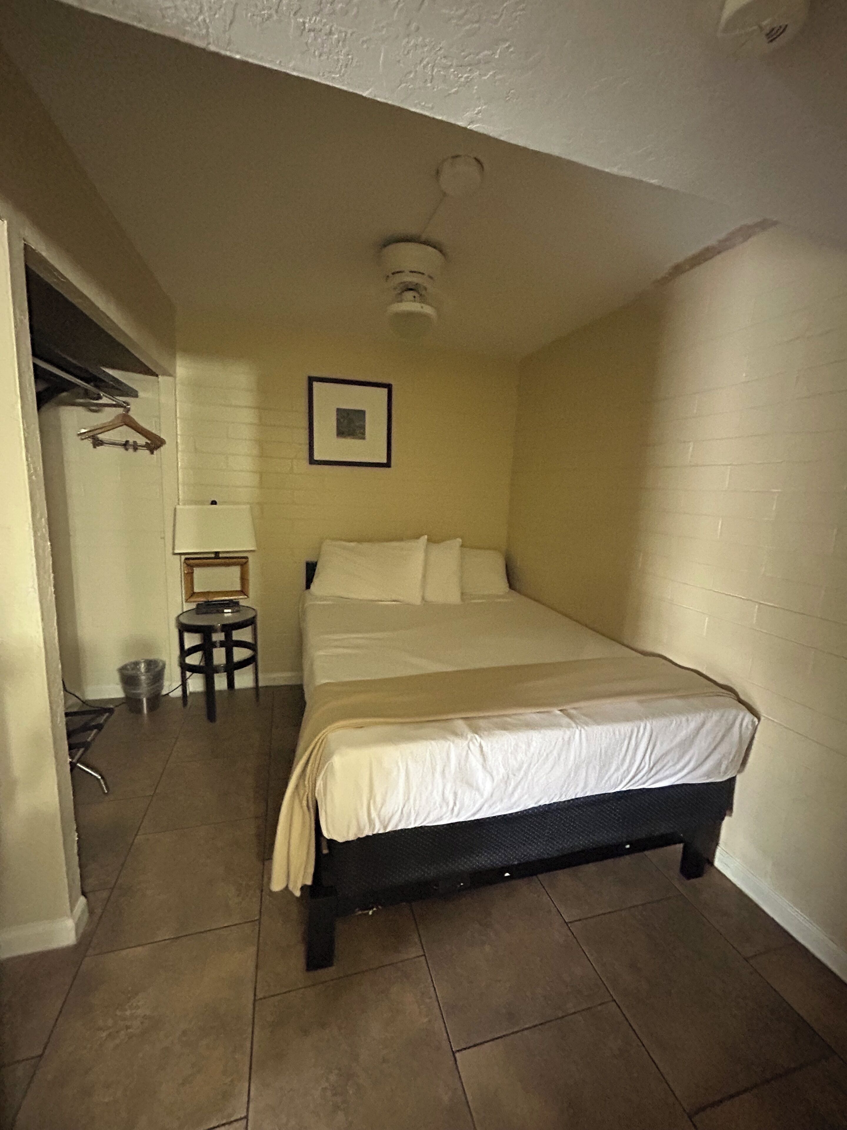 Photo - Sterling Gardens Hotel