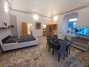 1 bedroom, WiFi, bed sheets - Apartmán Rio is located in Huncovce
 (Prešovský kraj)