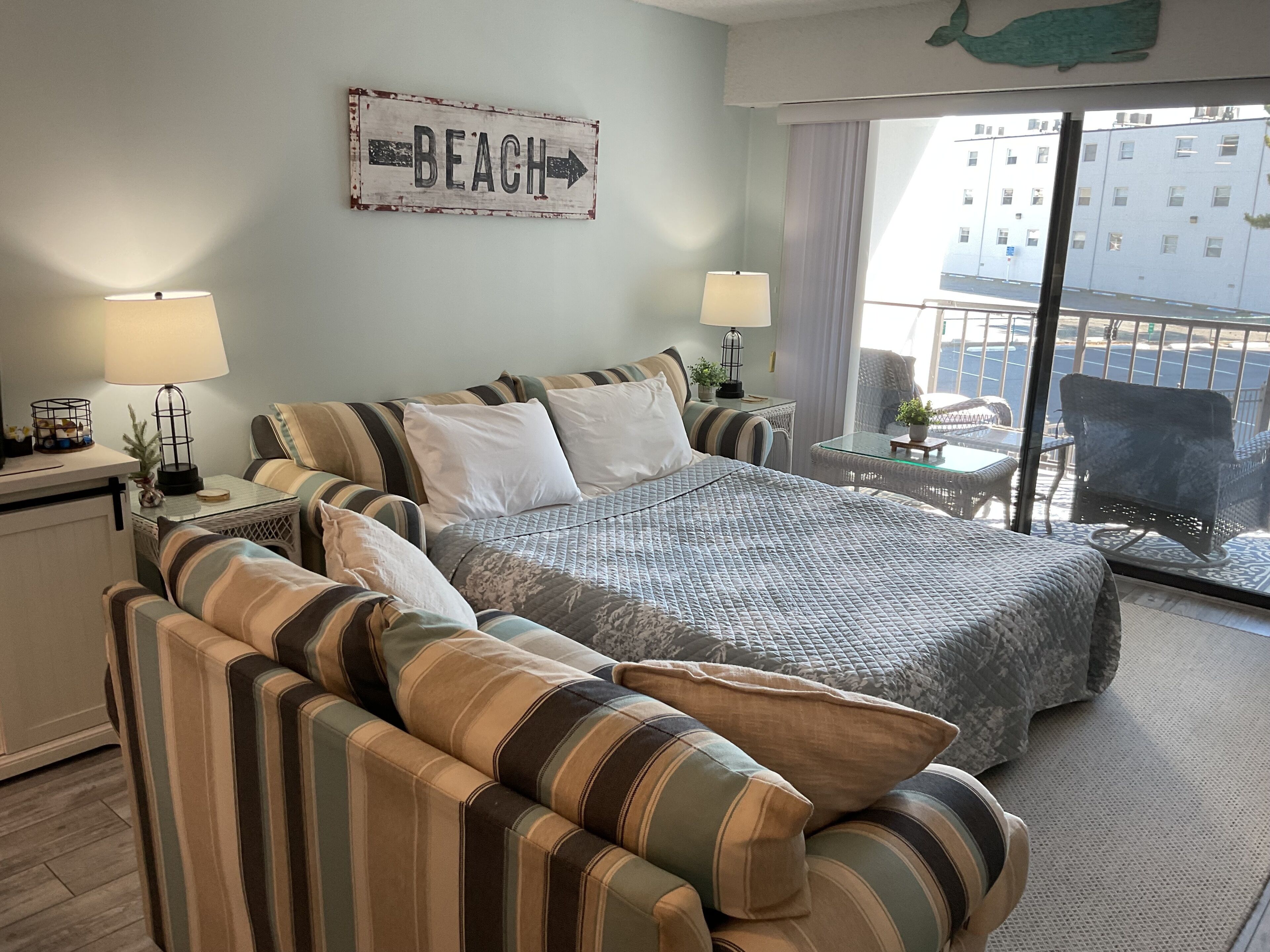 1 habitación, tabla de planchar con plancha, wifi gratis y ropa de cama 