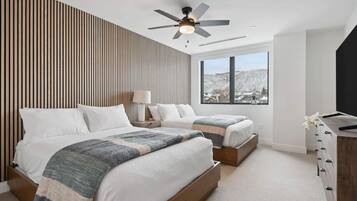 Superior Condo, 2 Bedrooms, Fireplace, Mountain View | 2 bedrooms, individually decorated, individually furnished, free WiFi