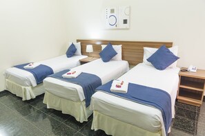 Kolmen hengen standard-huone | Ilmainen Wi-Fi, vuodevaatteet