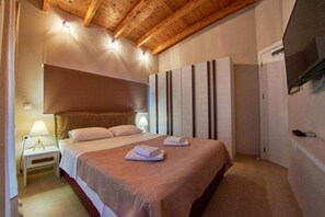 4 bedrooms, WiFi - Superior Villa (Iraklitsa)