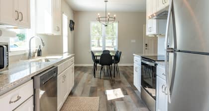 NEW! Duke~King Bed~Speakeasy Hideout