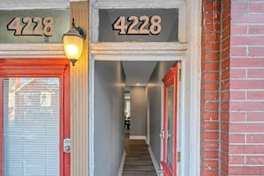 Exterior detail - Beautiful Unit in Shaw Community -4228b (St. Louis)