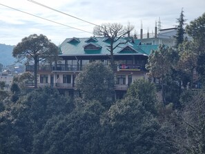 Fachada de la propiedad