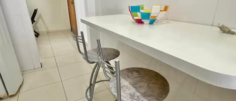 Comfort Apartment | Dining