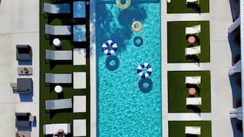 Udendørs pool, hytter (tillægsgebyr)
