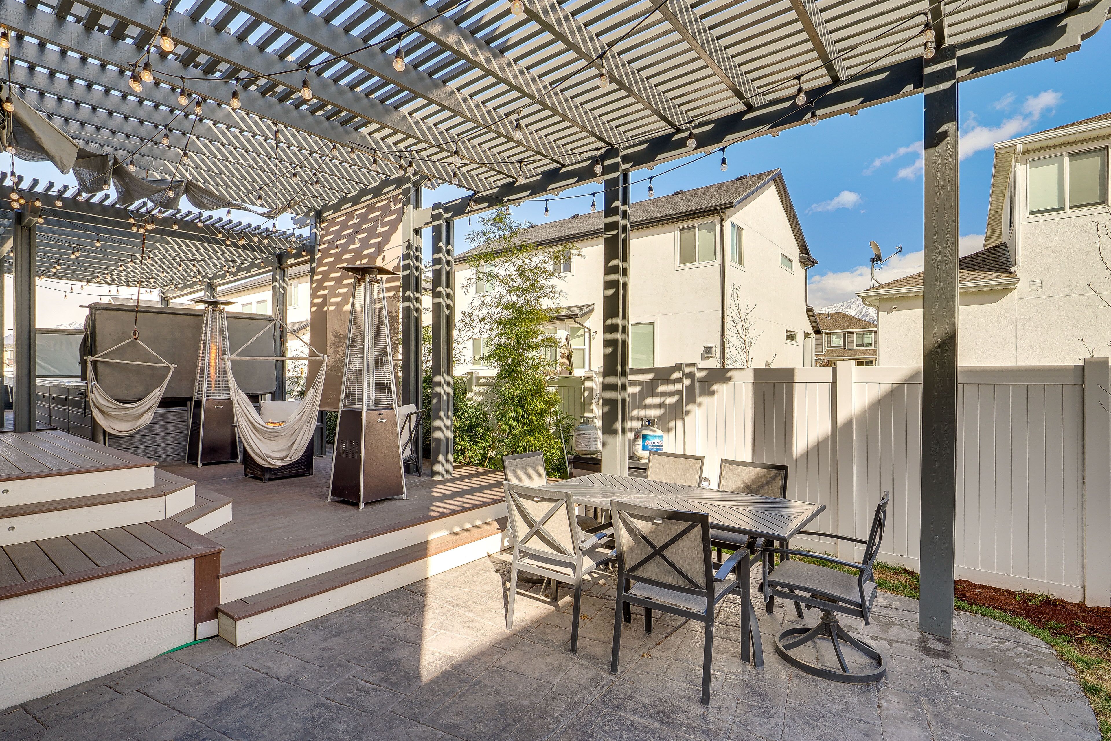 Unique Vineyard Studio w/ Shared Outdoor Oasis!