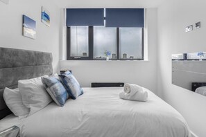 2 bedrooms, iron/ironing board, free WiFi, bed sheets - Lovely 2-bed Apartment in Birmingham (Birmingham)