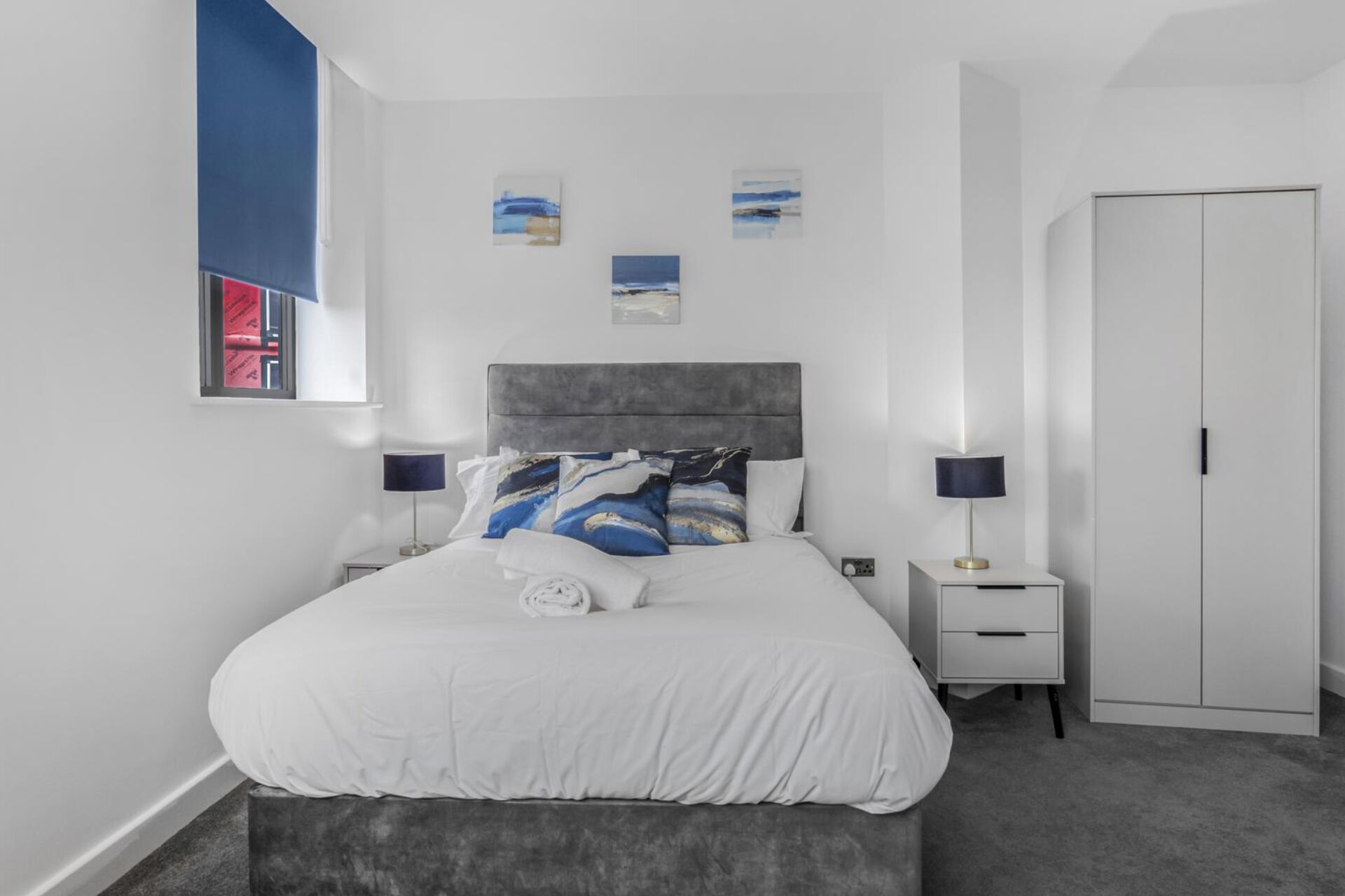 2 chambres, fer et planche à repasser, accès au Wi-Fi (inclus)