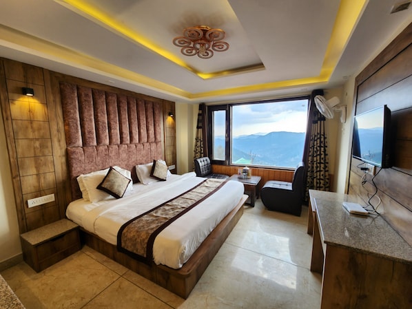 Deluxe Room | Free WiFi