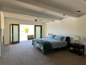 5 bedrooms, desk, free WiFi, bed sheets - Tranquility (Paradise Valley)