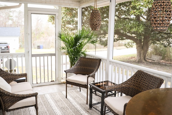 Screened front porch