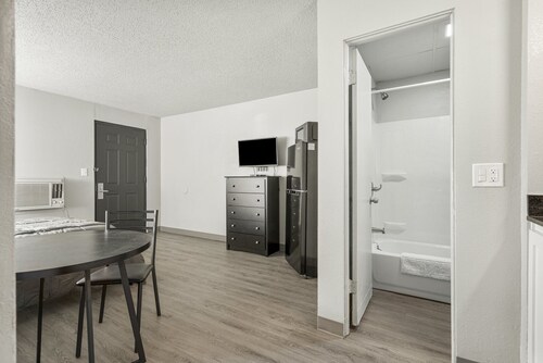 LTA Suites Brookside