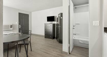 LTA Suites Brookside