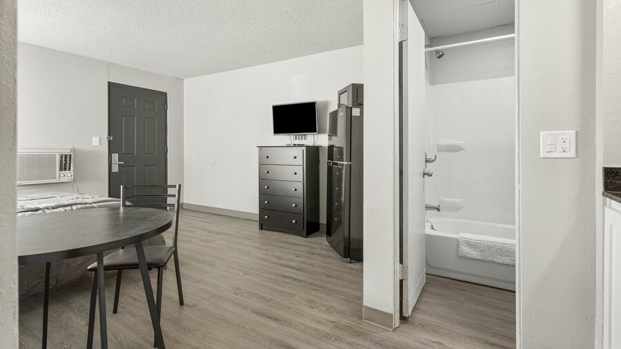 LTA Suites Brookside