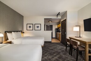 Egyptian cotton sheets, premium bedding, desk, laptop workspace - Towneplace Suites By Marriott Memphis Germantown (Germantown)