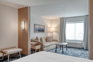 客房, 多张床 | 高档床上用品、加厚床垫、办公桌、笔记本电脑工作区