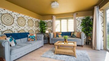 House | Living area | TV