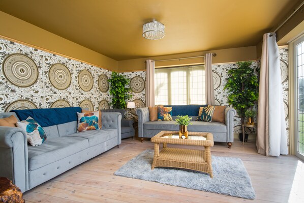 Casa | Área de sala de estar | Televisión 