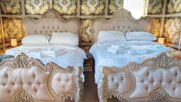 House | 3 bedrooms, iron/ironing board, free WiFi, bed sheets