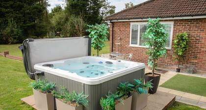 Deluxe 2/3 Bed Hottub Skytv
