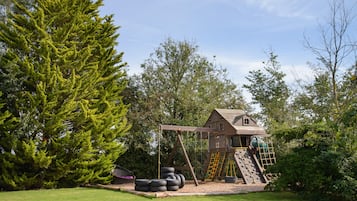 Cabin | Property grounds