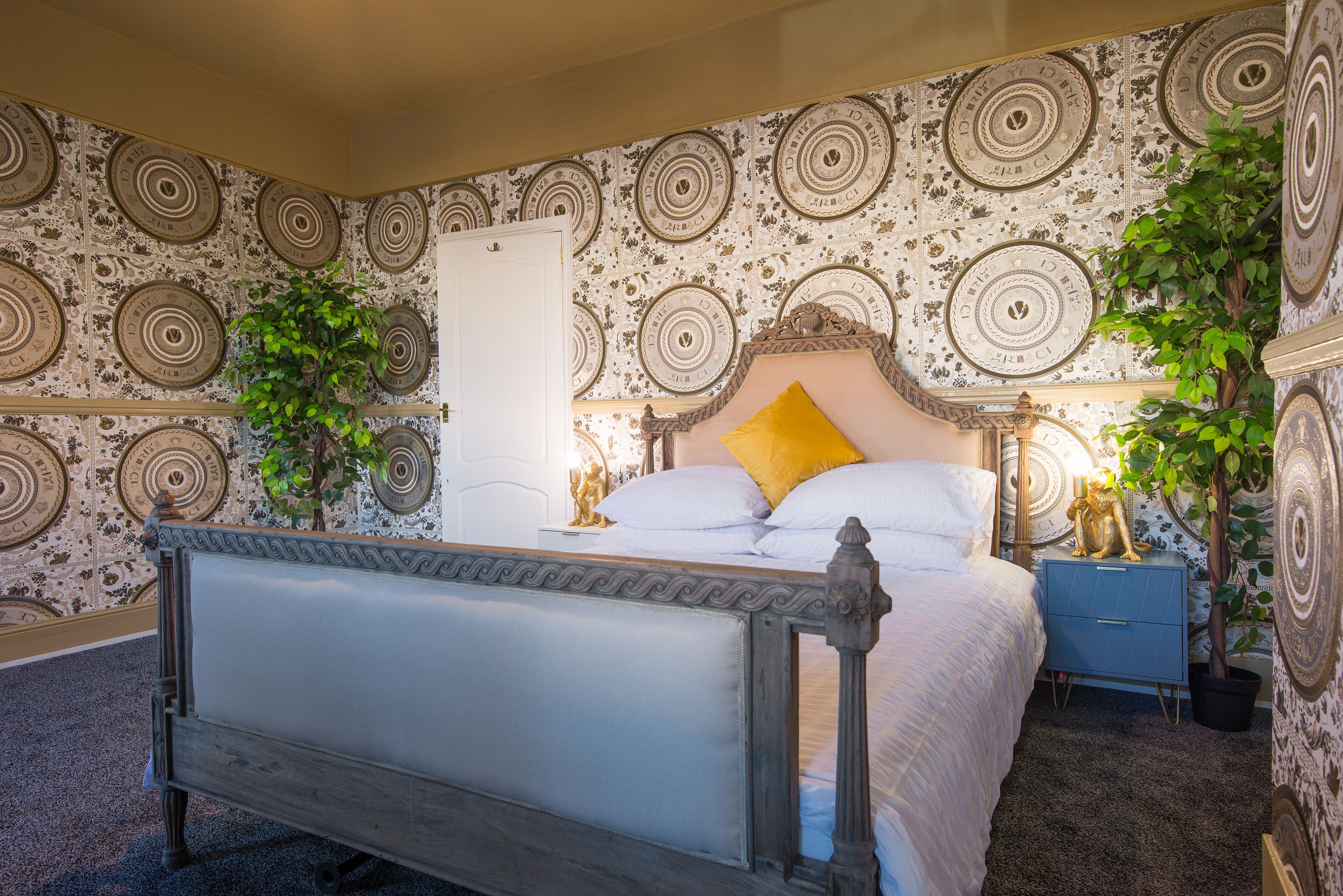 House | 1 bedroom, iron/ironing board, free WiFi, bed sheets