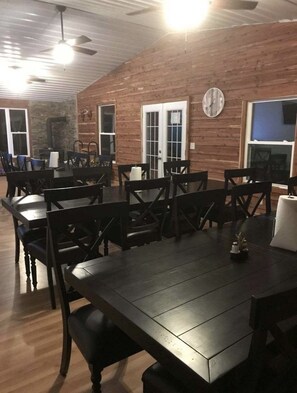 تناول الطعام