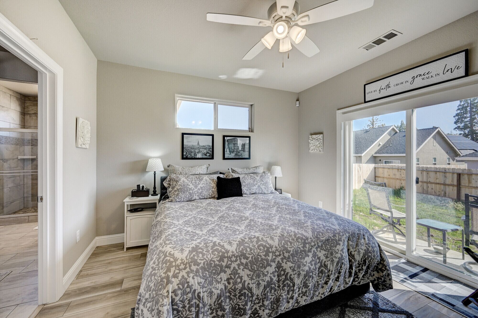 3 bedrooms, iron/ironing board, WiFi, bed sheets