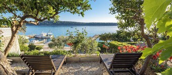 Sea View and Boat Mooring - Jurica (Studio)