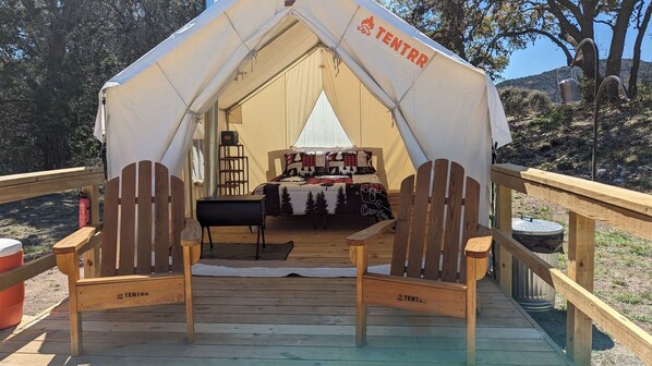 Property grounds - Glamping Tents 1, 2, 3 (Vanderpool)