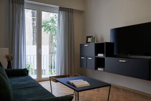 Smart-tv, bøger, kontorer