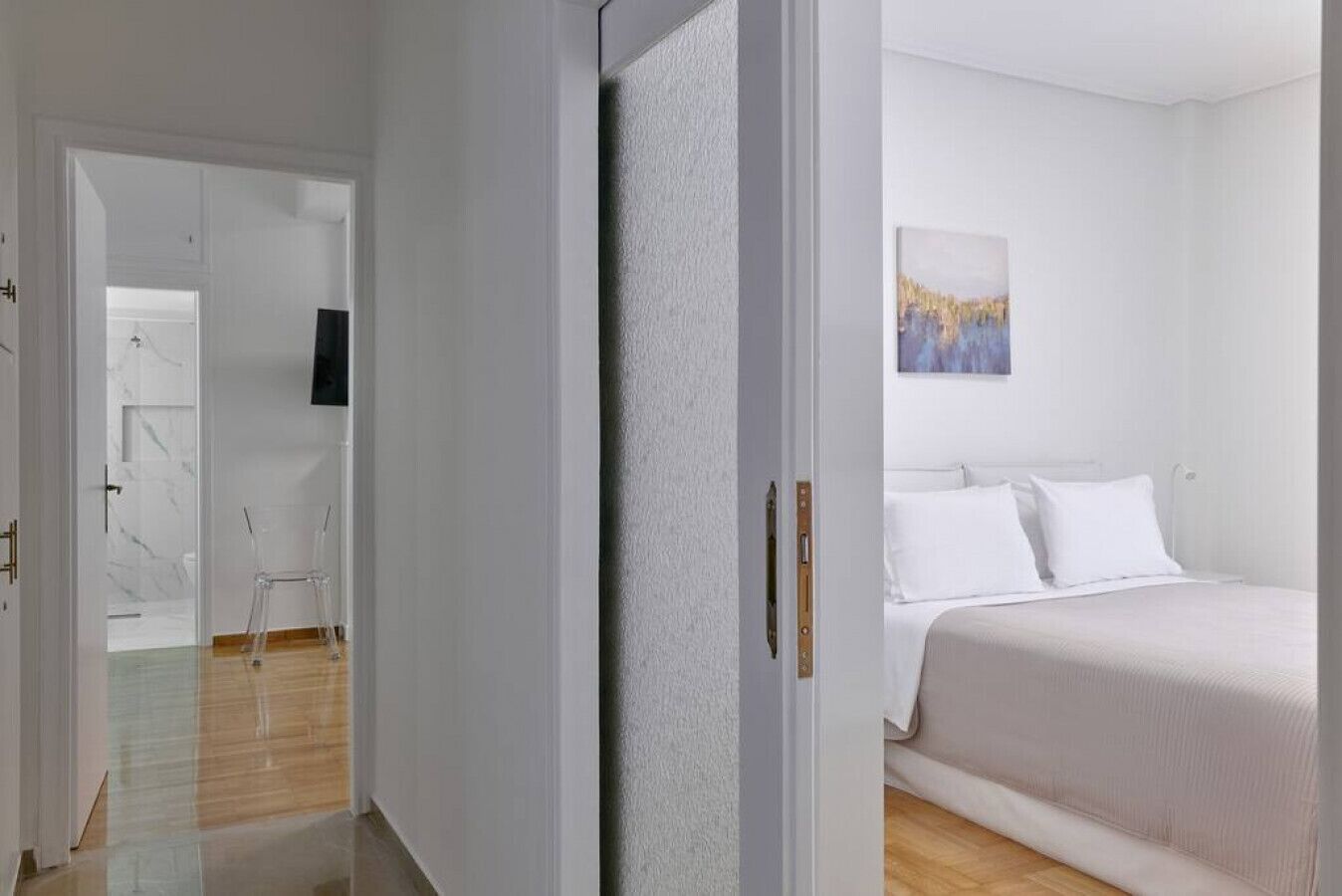 3 bedrooms, desk, iron/ironing board, free WiFi