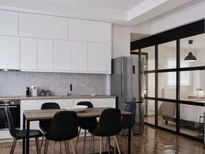 تناول الطعام