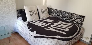 1 chambre, bureau, Wi-Fi gratuit, draps fournis
