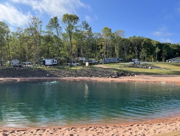 Beach - Meyers Beach Sea Cave Deluxe #2 on map (Bayfield)