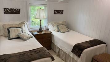 2 makuuhuonetta, Wi-Fi, vuodevaatteet