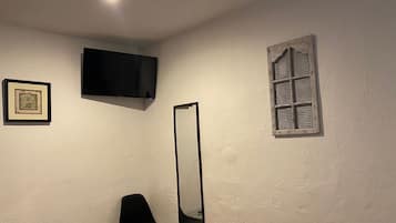 Habitación individual | Decoración individual, wifi gratis, ropa de cama