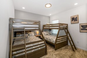 5 Schlafzimmer, Bügeleisen/Bügelbrett, WLAN, Bettwäsche