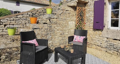 Les Gîtes de La Roche Élie-chez Théophile