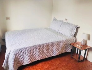 1 chambre, Wi-Fi gratuit, draps fournis