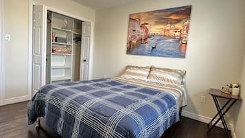 1 bedroom, free WiFi, bed sheets