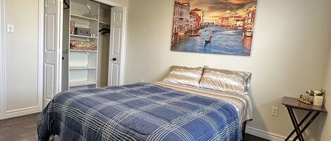 1 bedroom, free WiFi, bed sheets